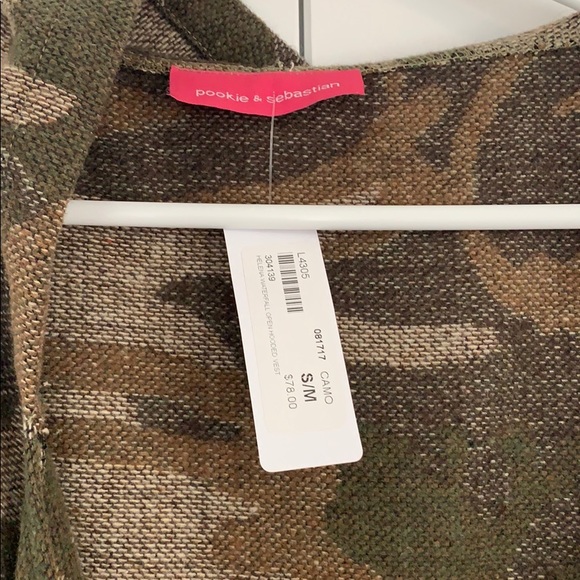 Ladies open hooded vest - Picture 2 of 2